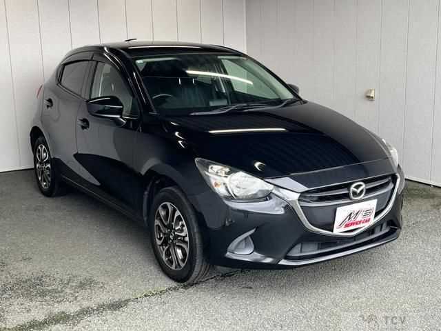 2016 Mazda Demio