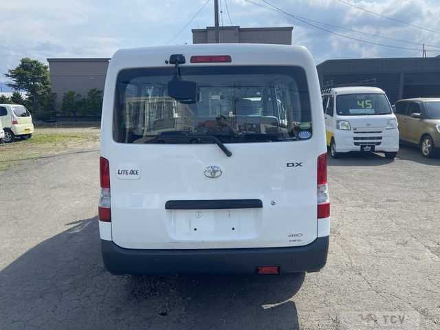2015 Toyota Liteace Van