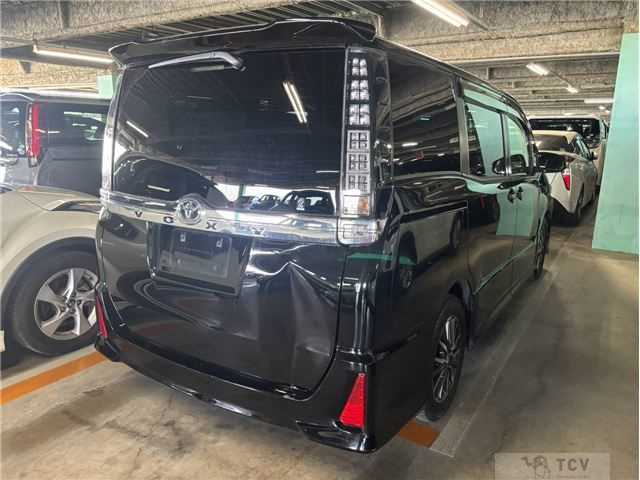 2014 Toyota Voxy