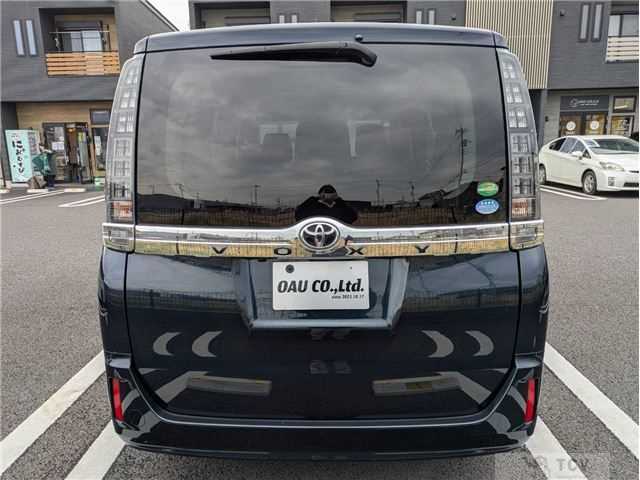 2017 Toyota Voxy
