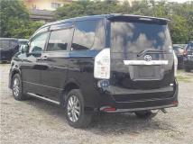 2012 Toyota Voxy