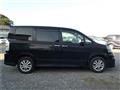 2011 Toyota Noah