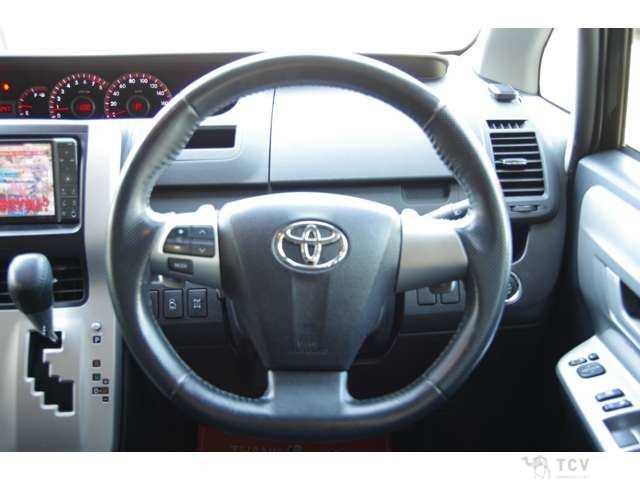 2010 Toyota Voxy