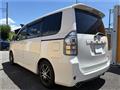2013 Toyota Voxy