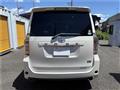 2013 Toyota Voxy