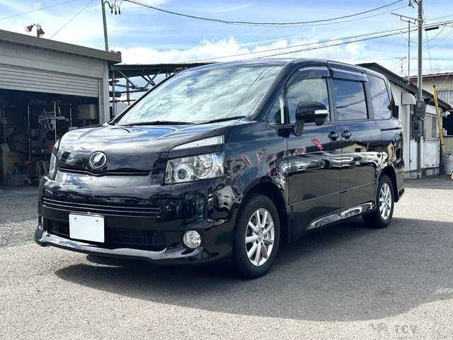 2009 Toyota Voxy