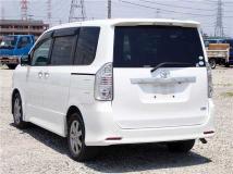 2009 Toyota Voxy