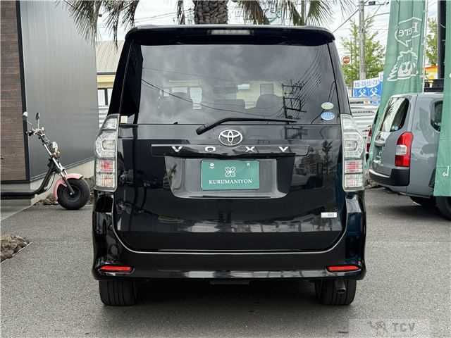 2012 Toyota Voxy