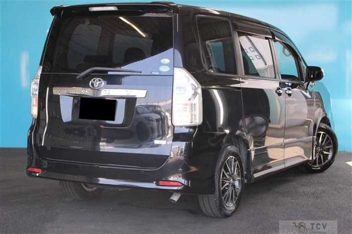 2012 Toyota Voxy