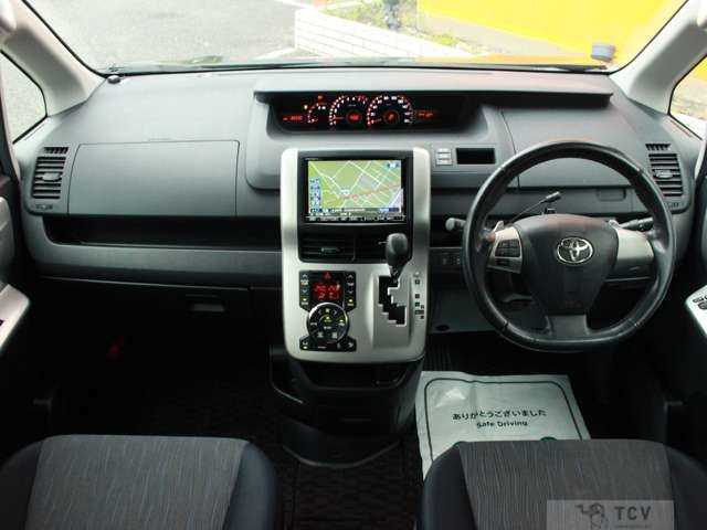 2010 Toyota Voxy