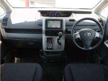 2008 Toyota Voxy