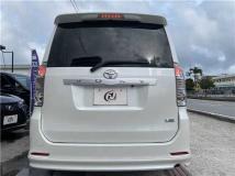 2010 Toyota Voxy