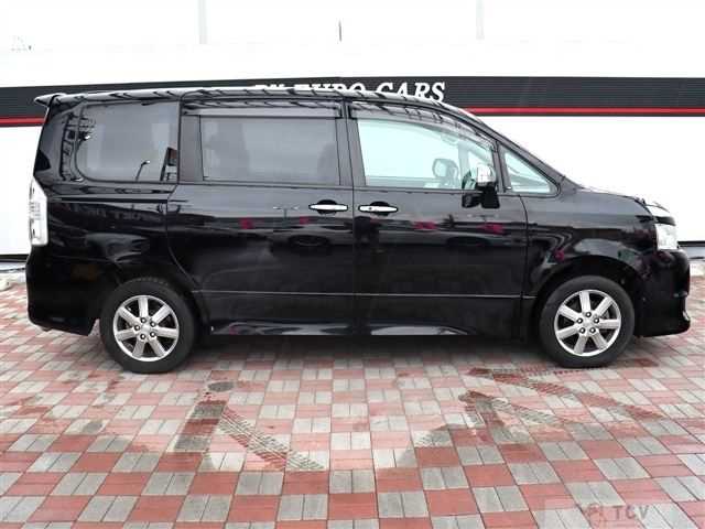 2009 Toyota Voxy