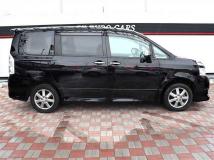 2009 Toyota Voxy