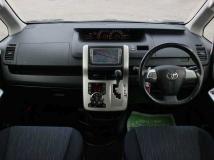 2011 Toyota Voxy