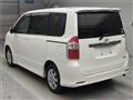 2009 Toyota Noah