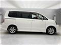 2009 Toyota Noah