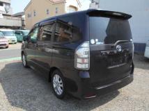2013 Toyota Voxy