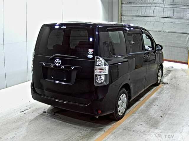 2007 Toyota Voxy