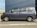 2011 Toyota Voxy