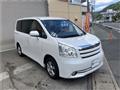 2010 Toyota Noah
