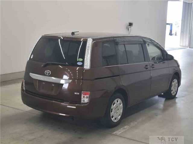 2014 Toyota Isis