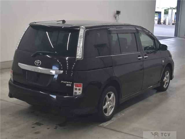 2011 Toyota Isis