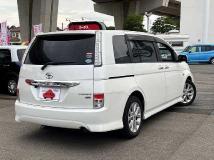 2012 Toyota Isis