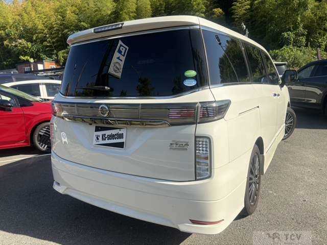 2015 Nissan Elgrand
