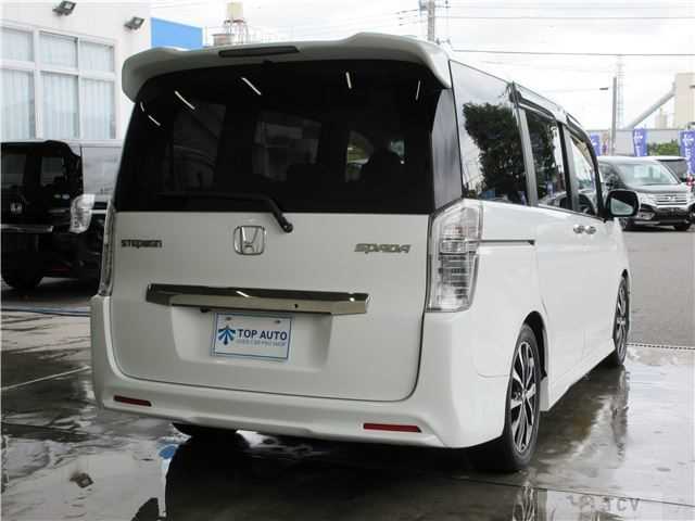 2013 Honda Step WGN