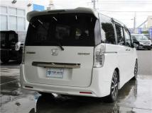 2013 Honda Step WGN
