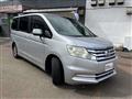 2013 Honda Step WGN