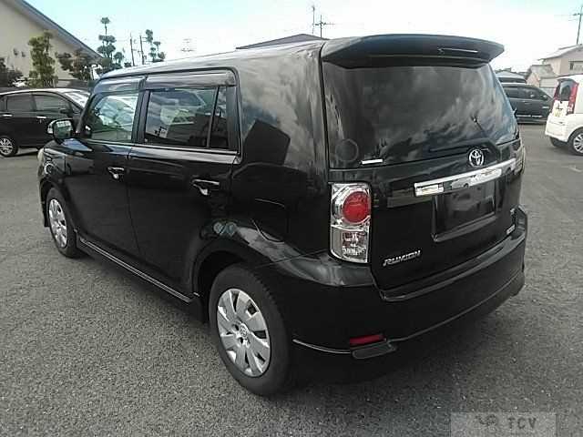 2013 Toyota Corolla Rumion