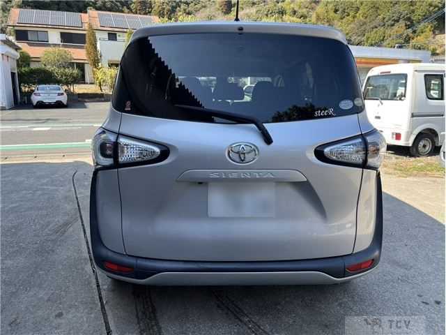2016 Toyota Sienta