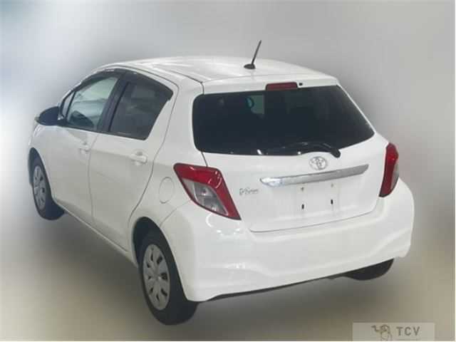 2011 Toyota Vitz