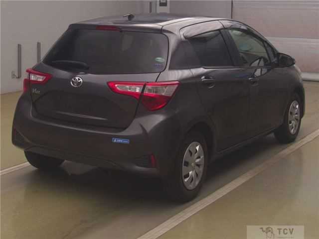 2017 Toyota Vitz