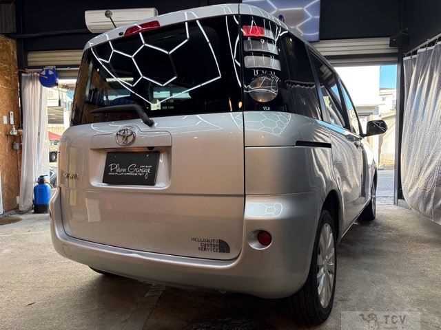 2007 Toyota Sienta