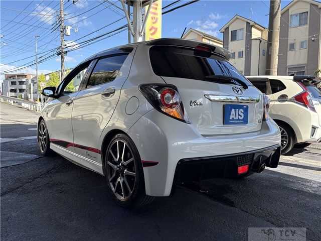 2011 Toyota Vitz