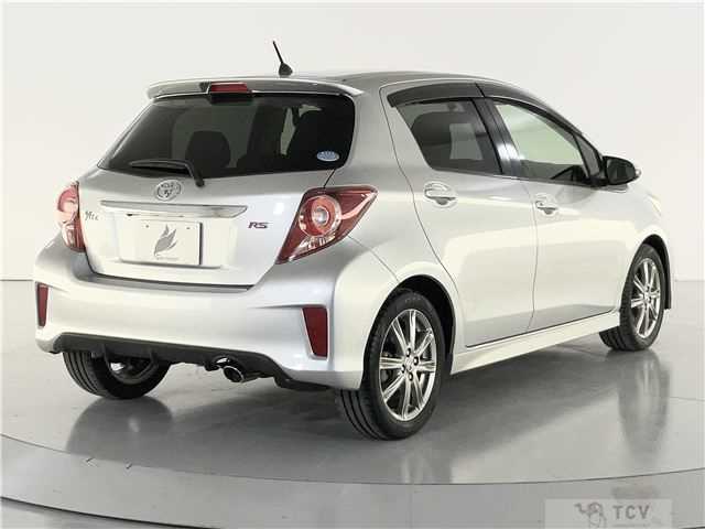 2013 Toyota Vitz
