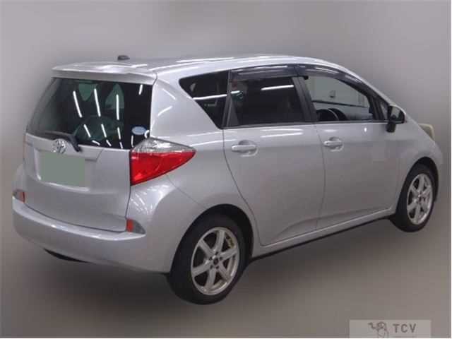 2012 Toyota Ractis