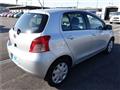 2006 Toyota Vitz