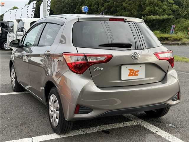 2017 Toyota Vitz