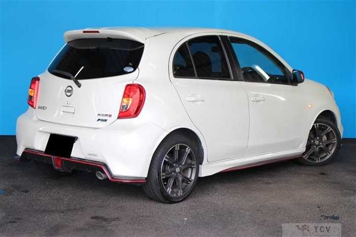 2016 Nissan March