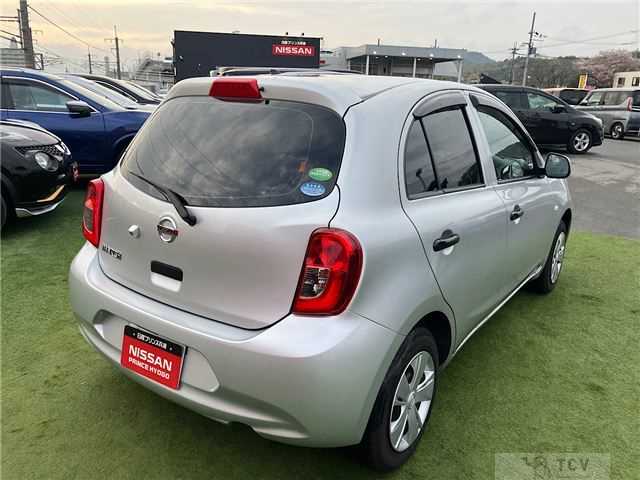 2017 Nissan March