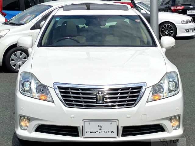 2012 Toyota Crown