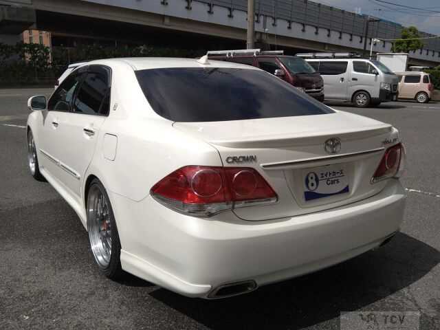 2011 Toyota Crown