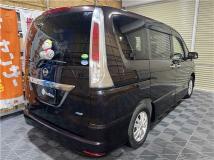 2013 Nissan Serena