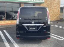 2012 Nissan Serena