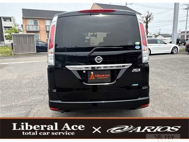 2011 Nissan Serena