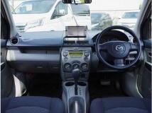 2004 Mazda Demio
